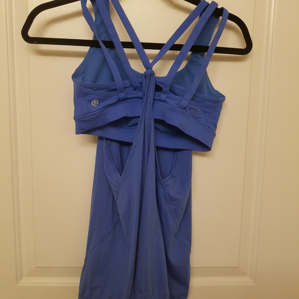 Lululemon top size 6